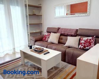 Apartamento centrico en Lekeitio, playa y puerto - Lequeitio - Sala de estar