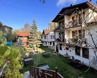 Abant Dort Mevsim Konagi - Mudurnu - Edificio