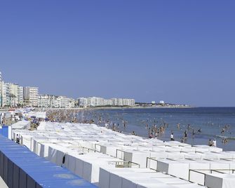 بيير إيه فاكانسيه ريزيدنس لا باي ديه... - ليه سابل-دولون - مبنى