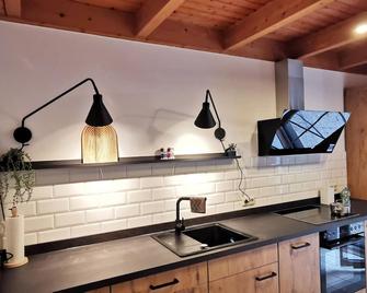 6P wooden house + garden on the Elbe dike | modern, close to nature, family & dog-friendly - Artlenburg - Cocina