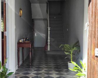 Feel at home in Warre, Durbuy - דורבוי - מדרגות