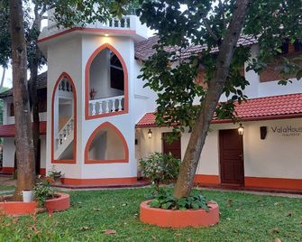 Vala House - Lokamaleswaram - Edificio