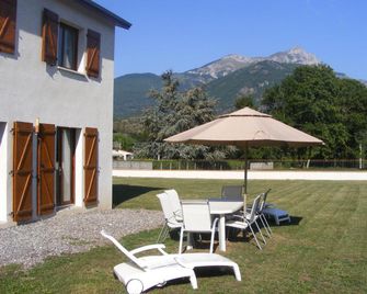 La Résidence de Lorelei - Saint-Béat - Innenhof