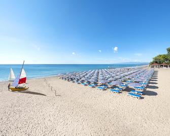 Voi Floriana Resort - Simeri - Plage