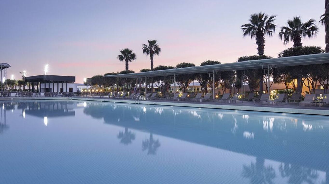 فندق كيرفانسراي لارا