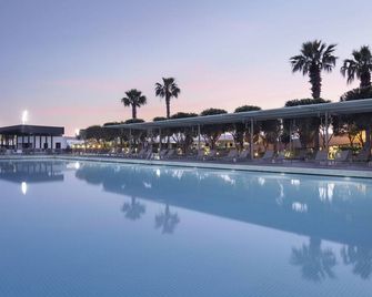 Nirvana Cosmopolitan - Antalya - Pool