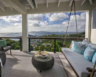 Villa Mad-de-Lis 4 bedroom, sunset view, private pool, backup power RAVE reviews - Cruz Bay - Balcón