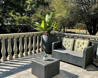 1945 on Kloof Guesthouse - Johannesbourg - Balcon