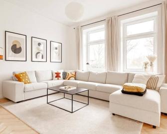 Villa im Alten Land Hamburg - für große Gruppen - Hamburg - Living room