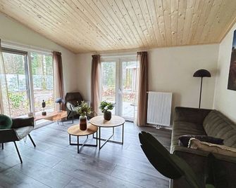 Chalet w/ Garden & Views - Hoenderloo - Soggiorno