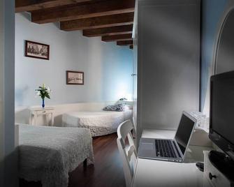 Hotel Al Castello - Bassano del Grappa - Bedroom