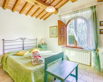 Bacio - Pignano - Habitación