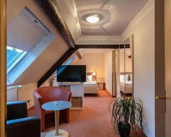 Hotel Altes Weinhaus - Neustadt an der Weinstrasse - Living room