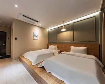 브라운도트호텔 제천역점 - 제천 - 침실