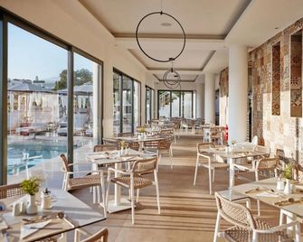 Bomo Amnissos Residence - Adelianos Kampos - Restaurant