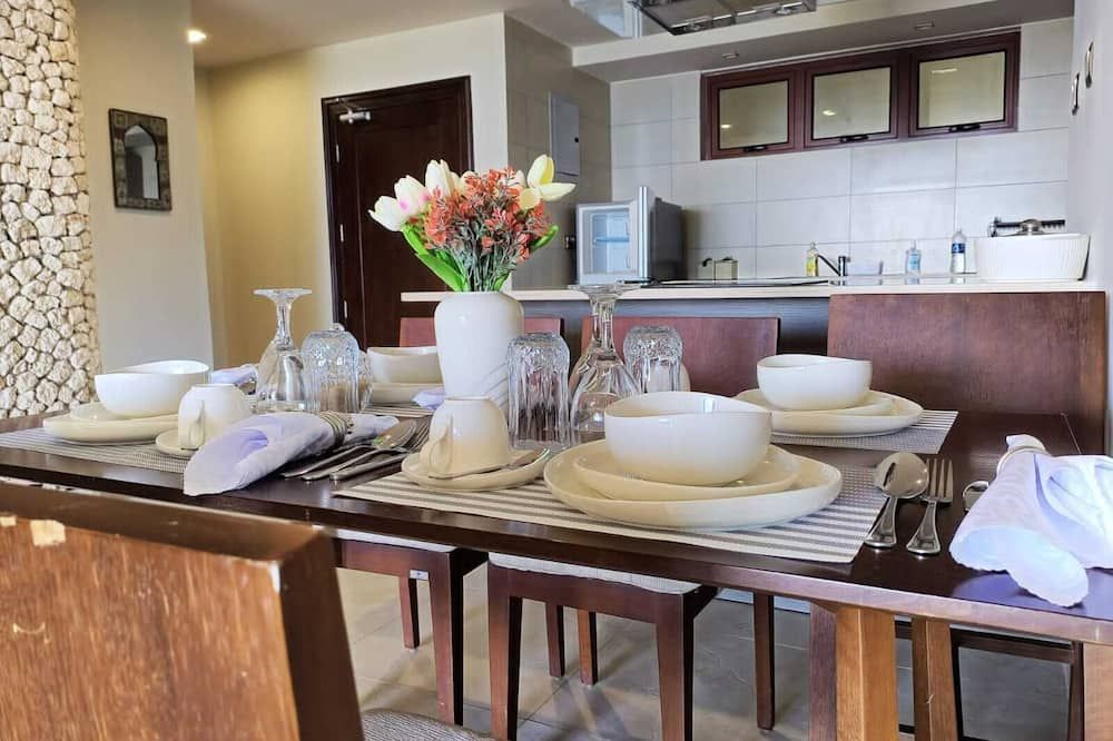 Luxury Beachfront Apartments - Mombasa - Dining room