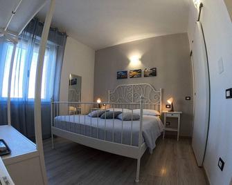 Attico Livorno Bed & Relax - Livorno - Camera da letto