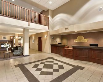 Days Inn by Wyndham Thunder Bay North - Thunder Bay - Recepción