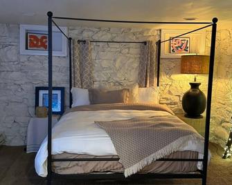 Cozy Historic Avenues Studio Luxurious Sheets 2 min Downtown, 20 min to Resorts. - Σολτ Λέικ Σίτι