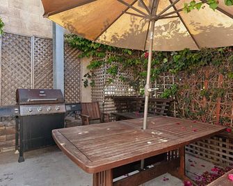 Luxurious Beach Vacation Home - San Diego - Patio