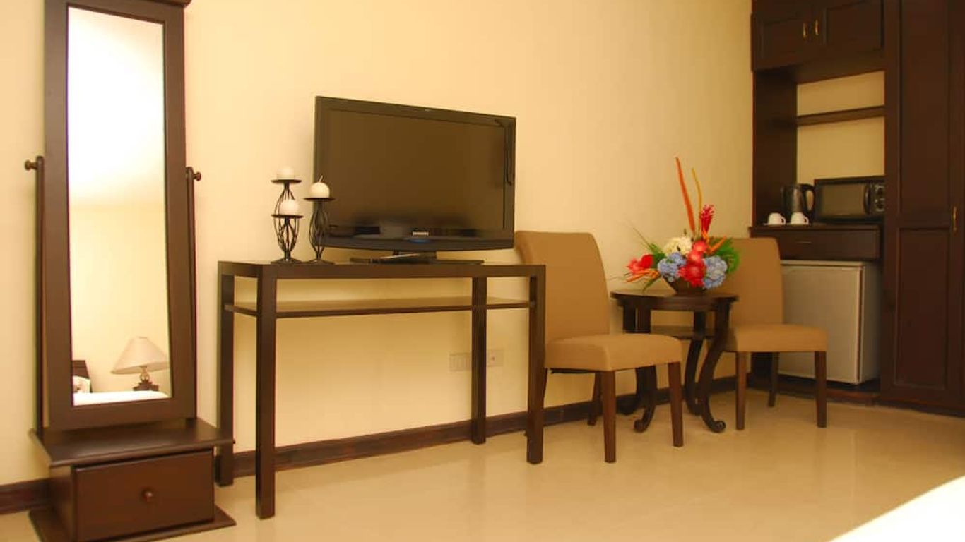 The Suites at Calle Nueva