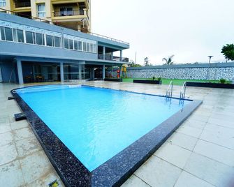 Vintage Valley Resort - Igatpuri - Piscina