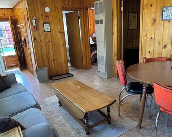 Lovells Riverside Cabin #3 on the AuSable River - Grayling - Living room