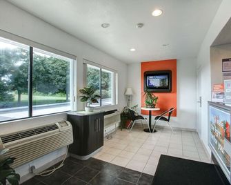 Motel 6 Elkton, MD - Elkton - Lobby
