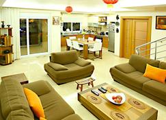 Paradise Town Villa Premium - Belek - Living room