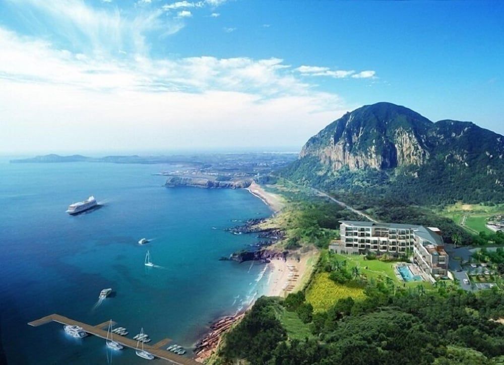 Y Resort Jeju - סאוגוויפו - נוף חיצוני