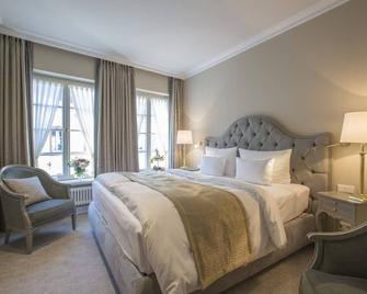 Romantik Hotel Zur Glocke - טרייר - חדר שינה