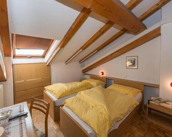Albergo Antica Rosa - Levico Terme - Camera da letto