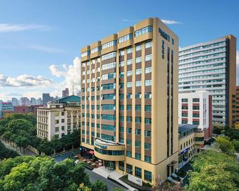 Fairfield by Marriott Shanghai Pudong Central - Shanghai - Building