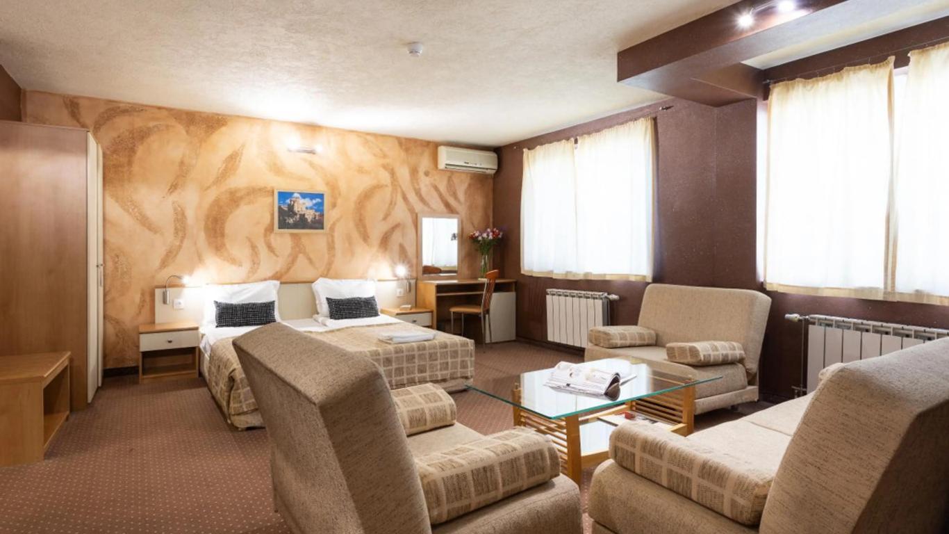 Hotel Brod - Free Parking