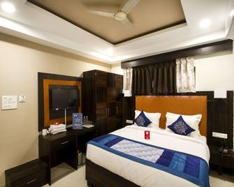 OYO 7601 Hotel Park Heights - Hyderabad - Bedroom