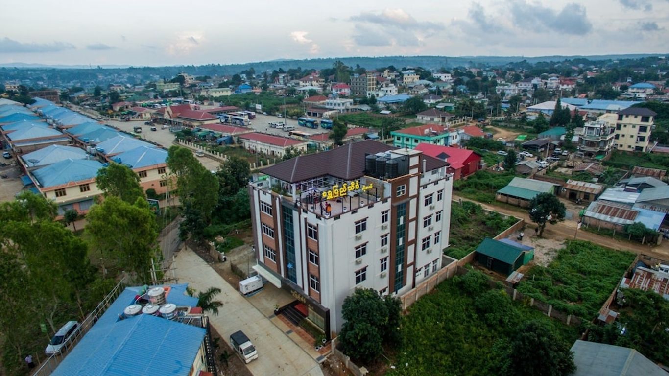 Shwe Pyi Thain Kha Hotel