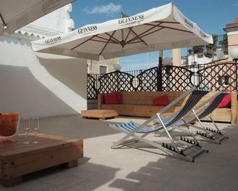 Saint Patrick B&B Guesthouse - Barletta - Balcony