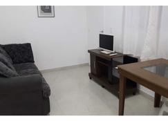 Entire apartment Piracicaba countryside - Piracicaba - Living room