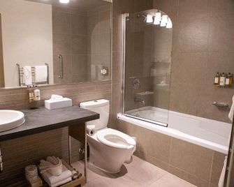 The Sidney Pier Hotel - Sidney - Bathroom