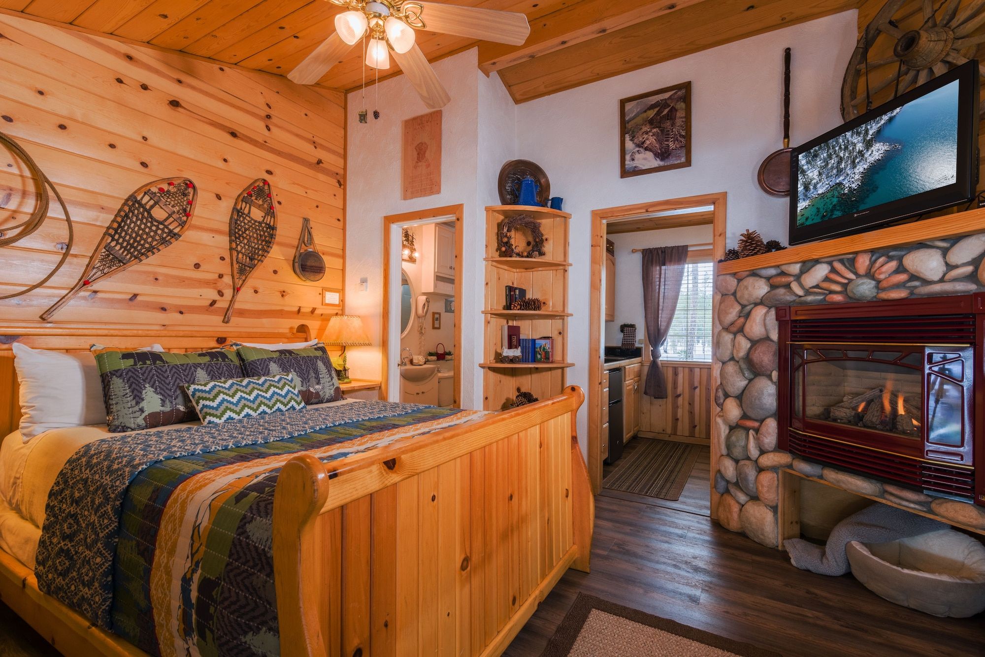 Fireside Lodge Bed and Breakfast - Lago Tahoe - Camera da letto