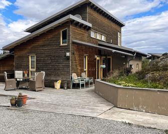 4 bedroom stunning home in Melandsjø - Melandsjøen - Edificio