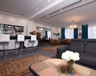 Hotel Diba - Hemmingen - Lounge