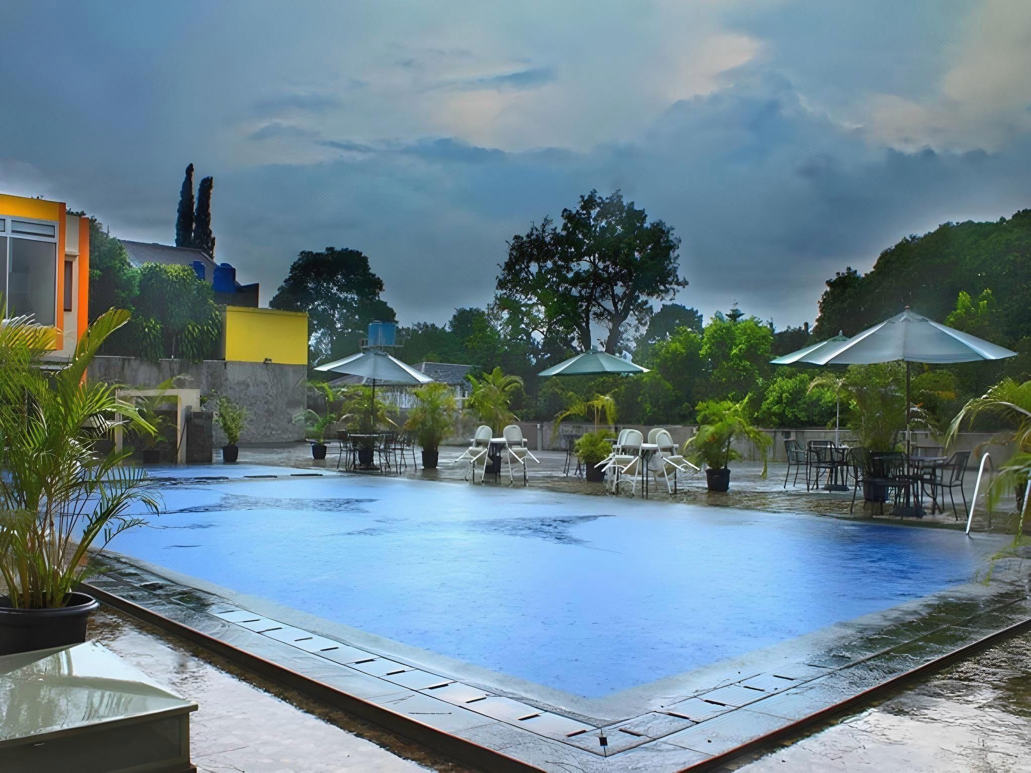 أو واي أو 295 جريا تشومبولا جيست هاوس