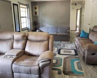 Toledo bend lake view home quiet neighborhood community boat launch. - Zwolle - Sala de estar