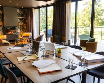 Hotel De La Pommeraie - לה מה - מסעדה