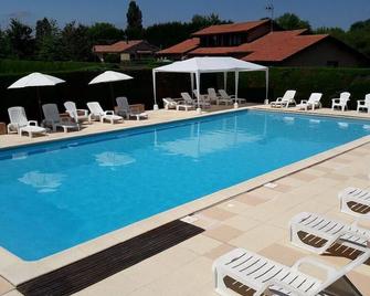 Les Genêts (T2 duplex) with swimming pool - Eugenie-les-Bains - Piscine