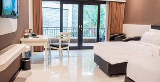 Luminor Hotel Jember By Wh - Jember - Chambre