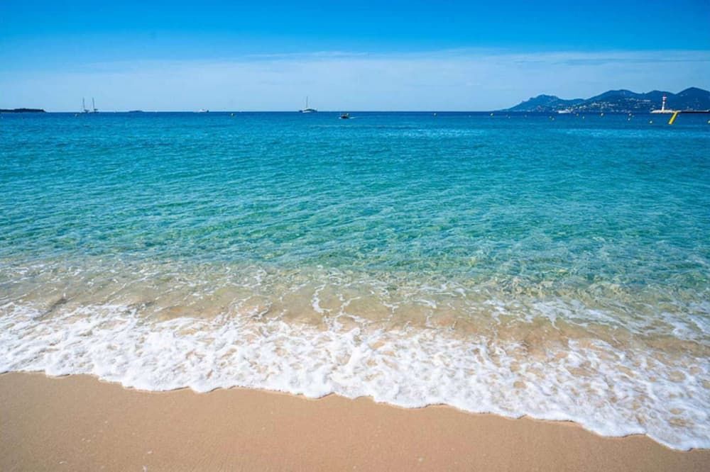 Beautiful 120m2 Flat in bourgeois building with terrace - كان - شاطئ