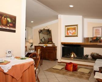 B&B La Casa Di Zia Lina - Monsummano Terme - Dining room