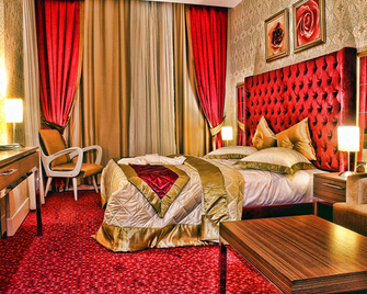 Shams Al-Basra Hotel - Ar Ribāţ aş Şaghīr - Bedroom